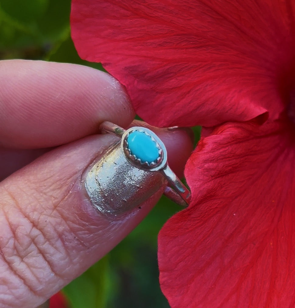 Kingman Turquoise Silver Ring - Size 7.5